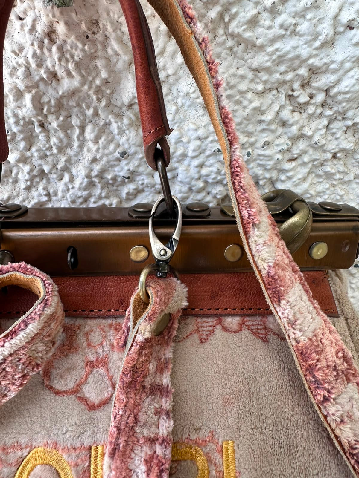 Anouri Original Emerald Heritage Frame pink  colour Carpet Bag