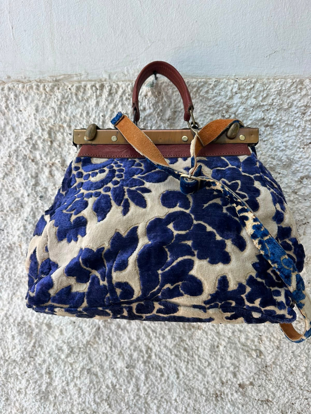 Anouri Original Emerald Heritage Frame blue colour Carpet Bag