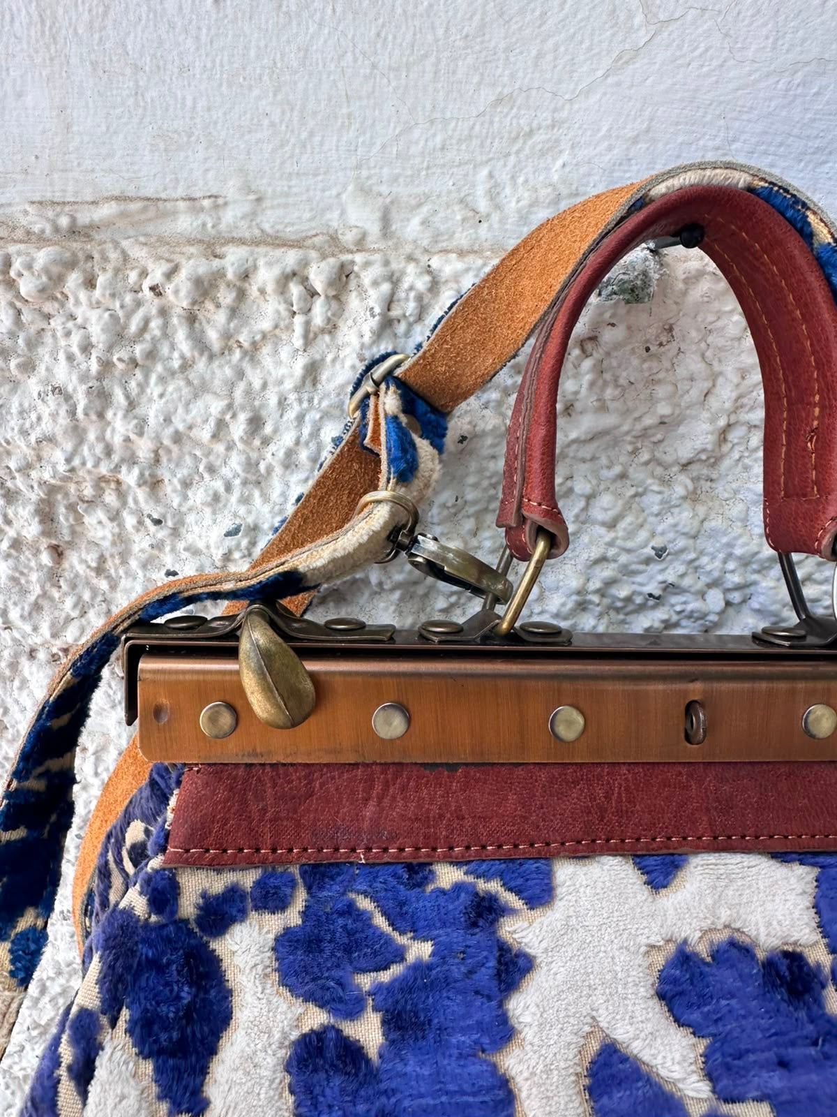 Anouri Original Emerald Heritage Frame blue colour Carpet Bag