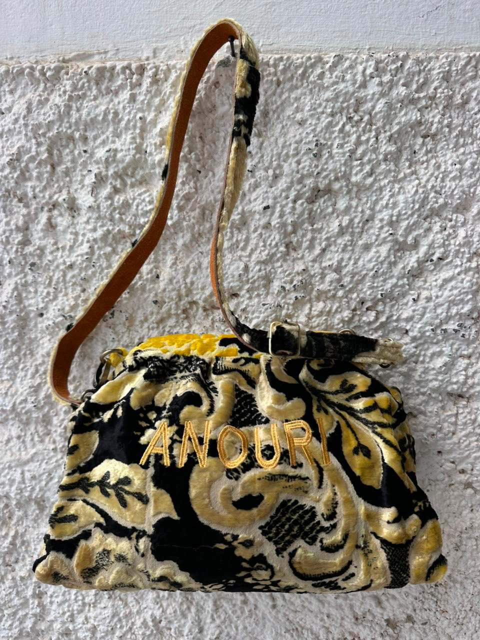 Anouri Original Royal yellow&black Carpet Wrist Bag