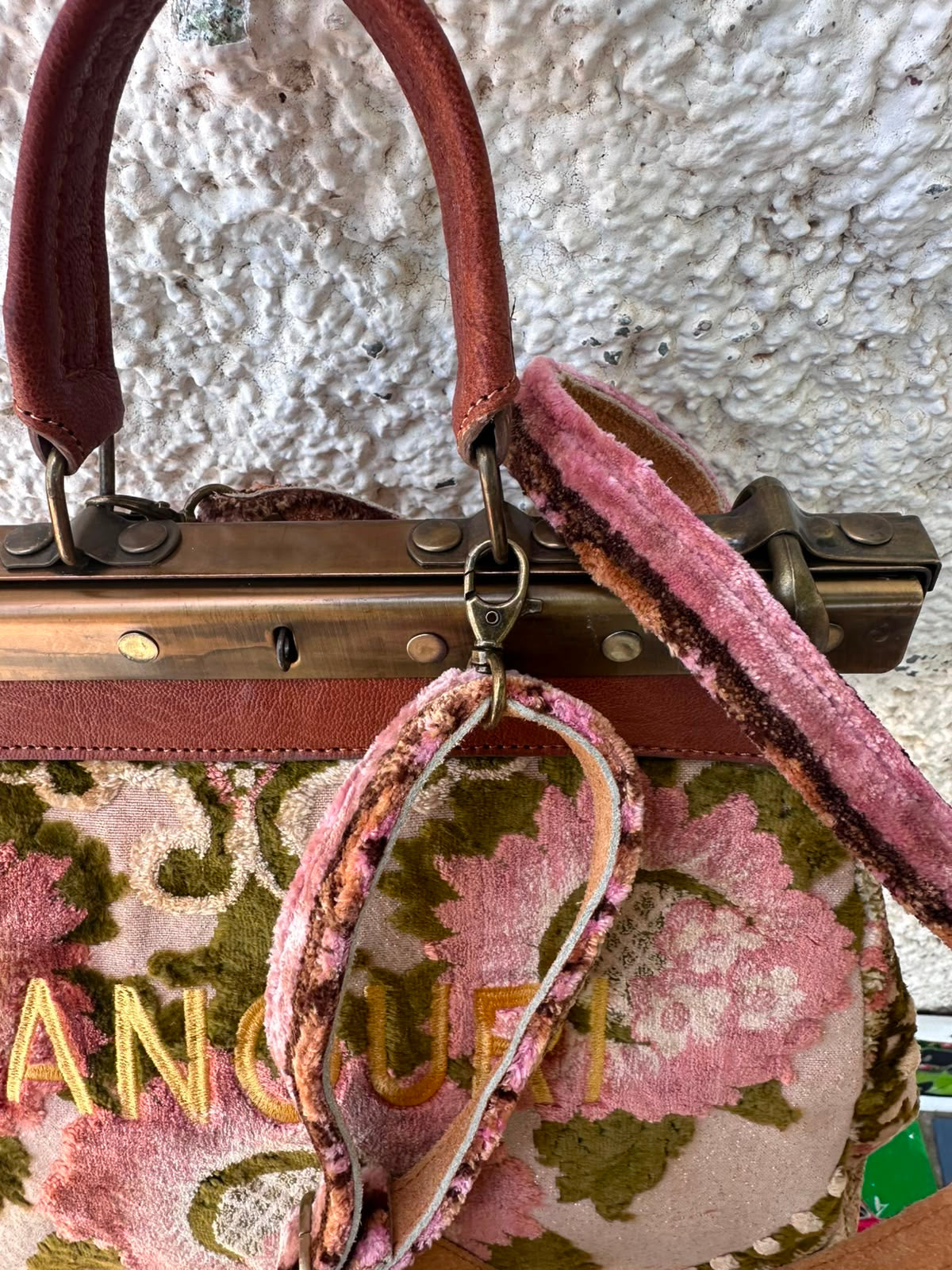 Anouri Original Emerald Heritage Frame pink & green colour Carpet Bag
