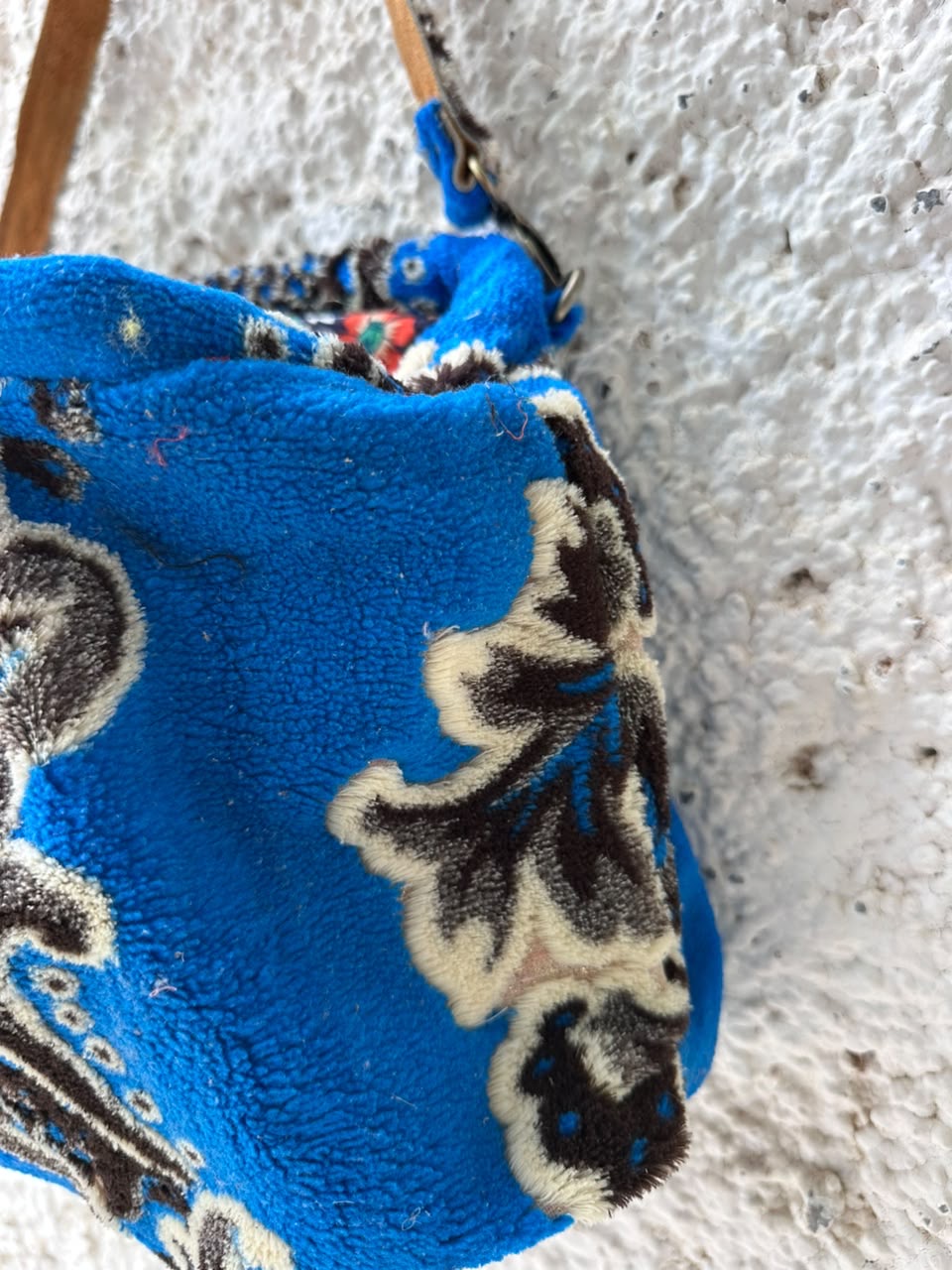Anouri Original Royal blue & black Carpet Wrist Bag