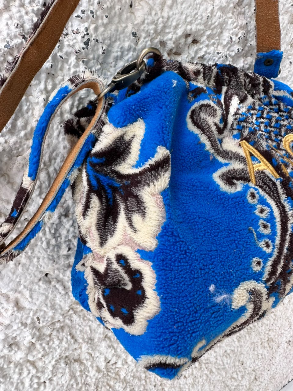 Anouri Original Royal blue & black Carpet Wrist Bag