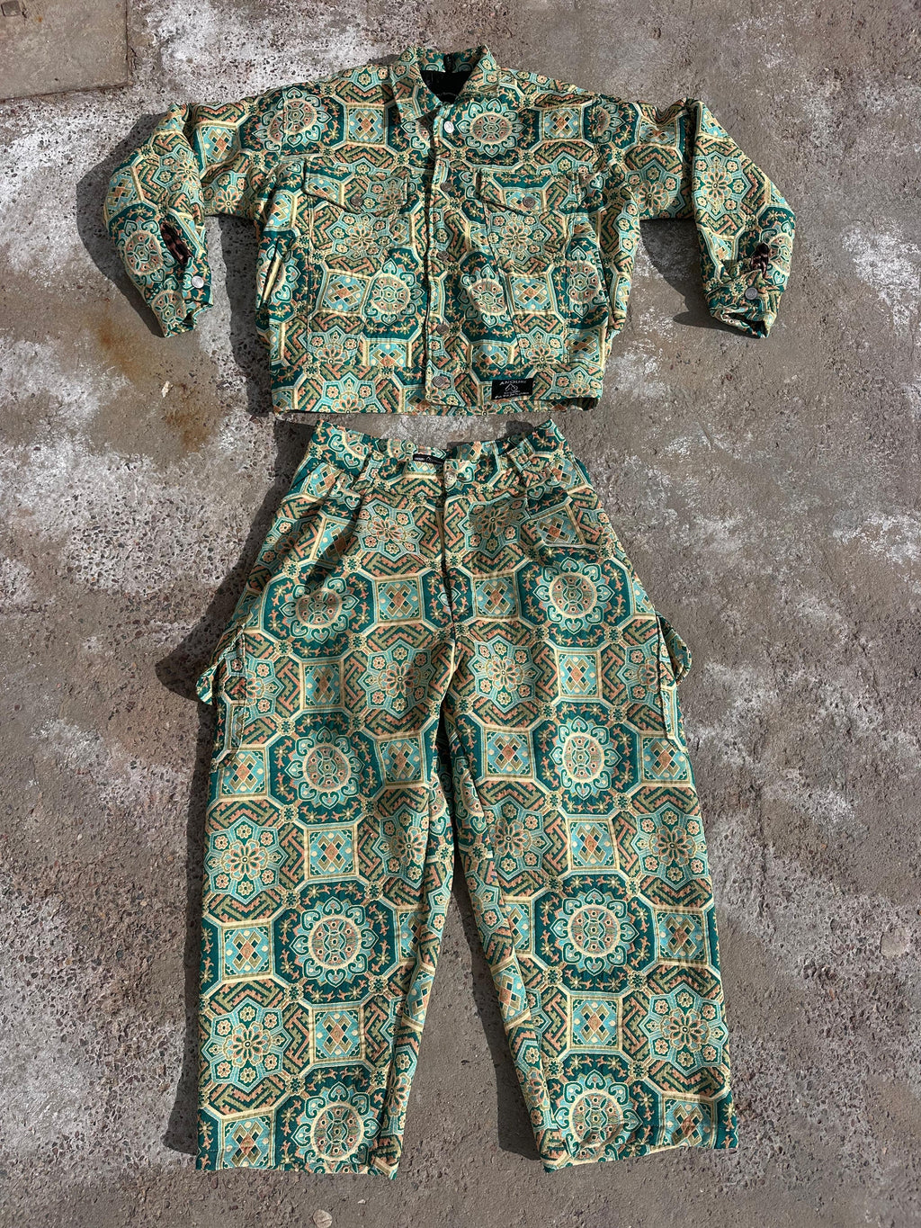 Moroccan hand made unique light green Carpet set UNISEX
