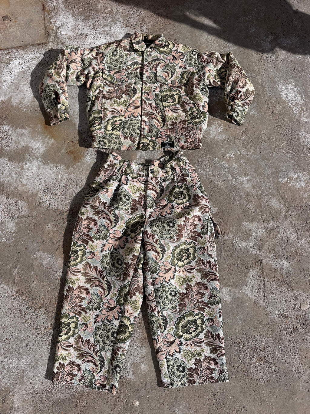 Moroccan hand made unique flower Carpet set UNISEX