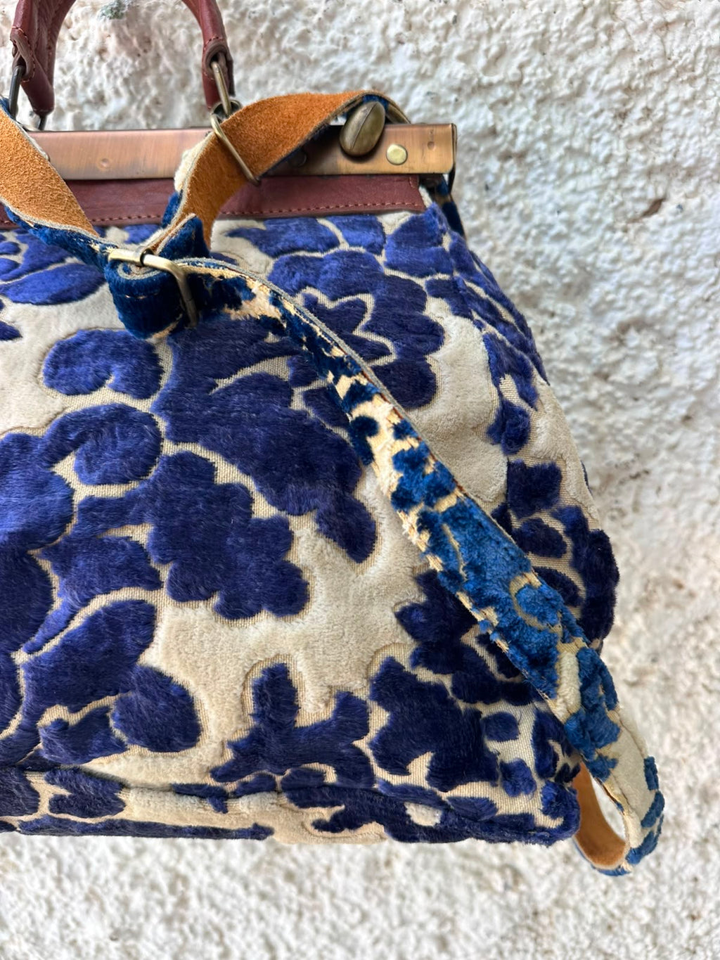 Anouri Original Emerald Heritage Frame blue colour Carpet Bag