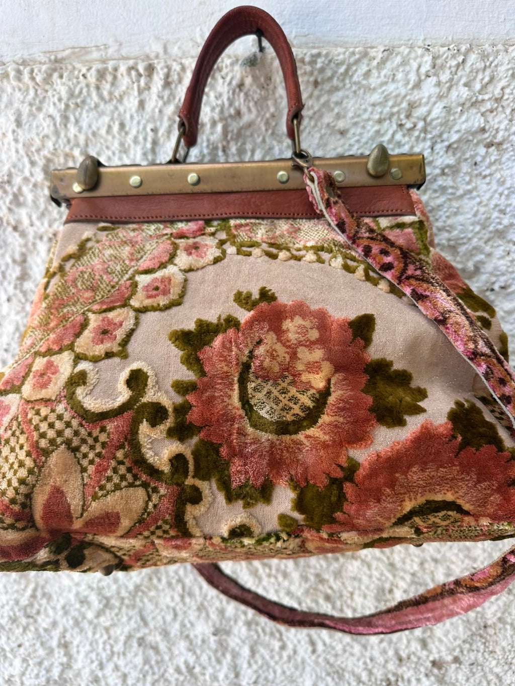 Anouri Original Emerald Heritage Frame pink & green colour Carpet Bag